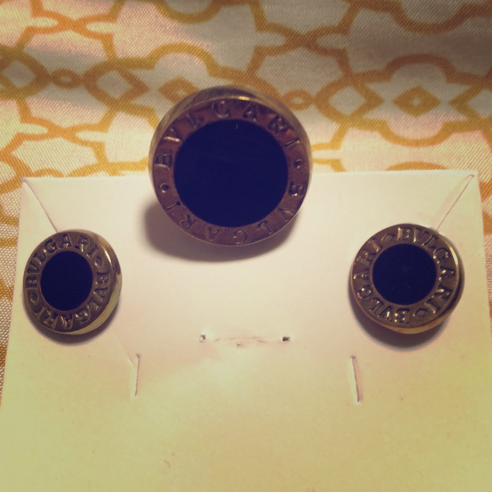 🖤💯📣Bvlgari black and gold ring/earrings set !!
